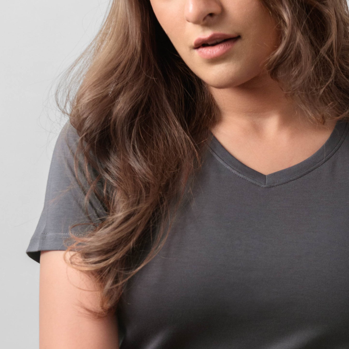 Women's Supima Air V-Neck - Asphalt